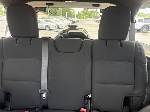 Used 2021 Jeep Wrangler Unlimited Sport AWD/4WD image 23