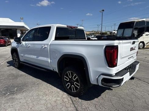 Used 2023 GMC Sierra 1500 AT4 w/ AT4 Premium Package AWD/4WD image 9