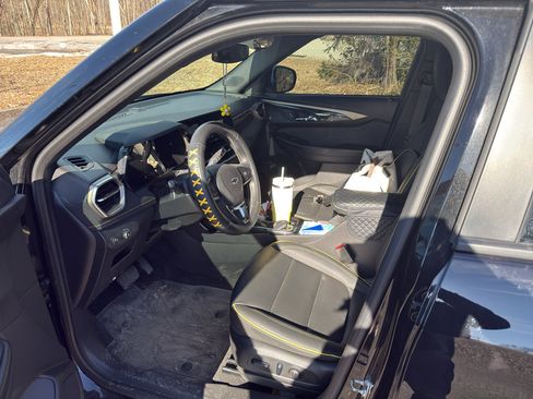 Used 2024 Chevrolet TrailBlazer ACTIV w/ Driver Confidence Package image 9