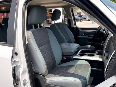 Used 2017 RAM 2500 Lone Star w/ Sport Appearance Group AWD/4WD image 9
