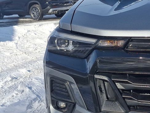 Used 2024 Chevrolet Colorado Z71 w/ Z71 Convenience Package 2 image 9