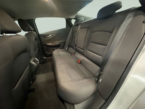 Certified 2018 Chevrolet Malibu LT image 24