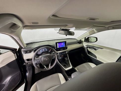 Certified 2025 Toyota RAV4 XLE Premium image 24