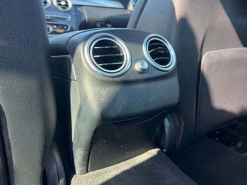 Used 2018 Mercedes-Benz C 300 Sedan image 20