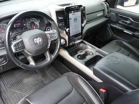 Used 2022 RAM 1500 Laramie AWD/4WD image 18