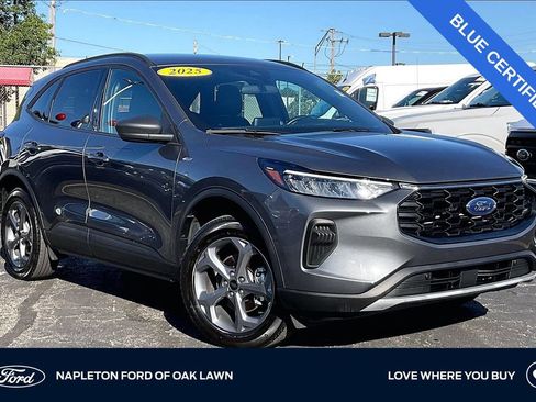 Certified 2025 Ford Escape ST-Line AWD/4WD image 1