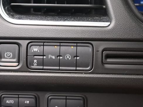 Used 2024 Chevrolet Tahoe LT AWD/4WD image 35