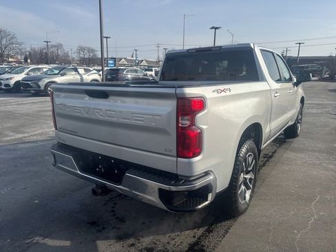 Used 2022 Chevrolet Silverado 1500 LT image 3