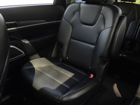 Used 2020 Kia Telluride S image 15