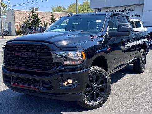 Used 2024 RAM 2500 Big Horn w/ Night Edition AWD/4WD image 3