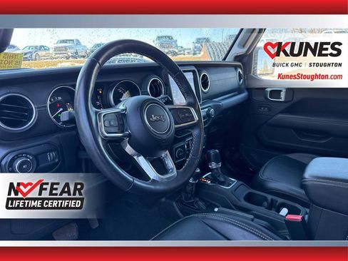 Used 2023 Jeep Wrangler Unlimited Sahara w/ Cold Weather Group image 23