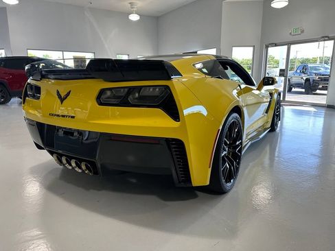 Used 2019 Chevrolet Corvette Z06 RWD image 5