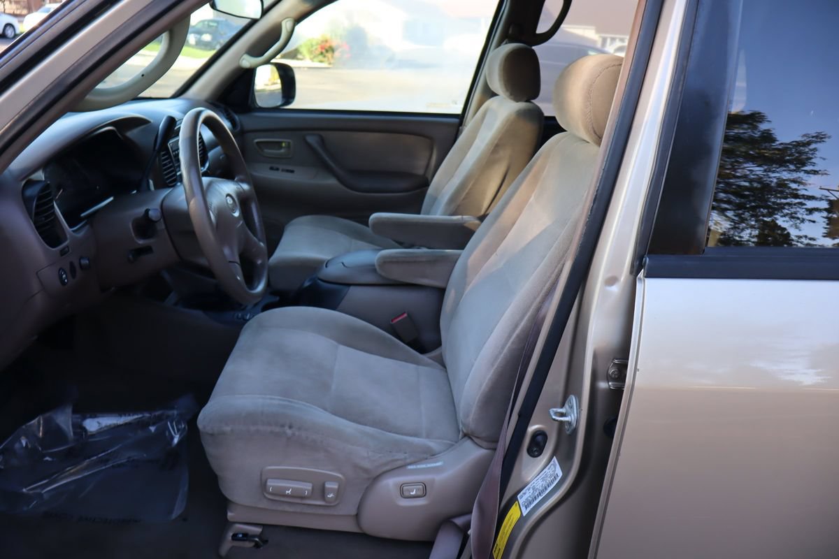 Used 2001 Toyota Sequoia SR5 AWD/4WD image 19