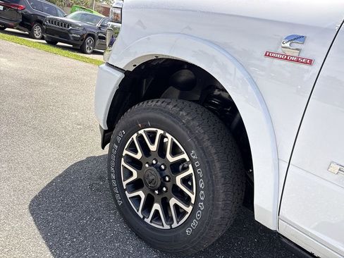 New 2026 RAM 2500 Limited AWD/4WD image 13