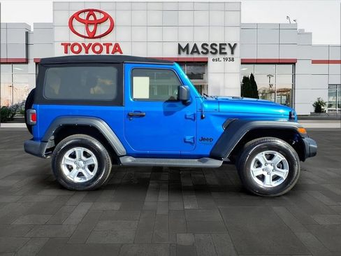 Used 2021 Jeep Wrangler Sport AWD/4WD image 2
