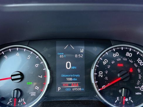 Used 2019 Toyota RAV4 XLE w/ Convenience Package AWD/4WD image 24