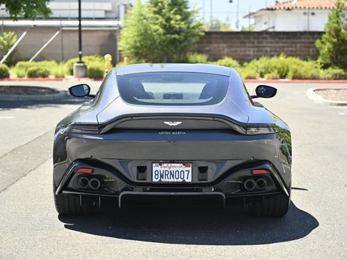 Used 2020 Aston Martin V8 Vantage Coupe RWD image 8