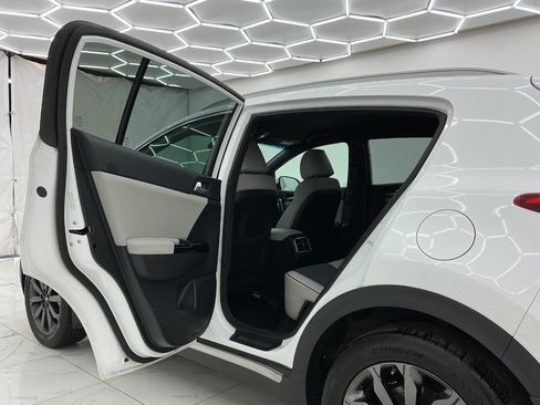 Used 2019 Kia Sportage EX w/ EX Sport Appearance Package AWD/4WD image 22