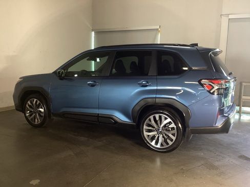 Used 2025 Subaru Forester Touring w/ Popular Package - Touring image 10