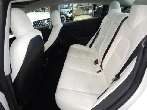 Used 2021 Tesla Model 3 Long Range image 28