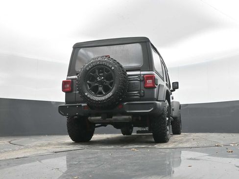 Used 2021 Jeep Wrangler Unlimited Willys image 41