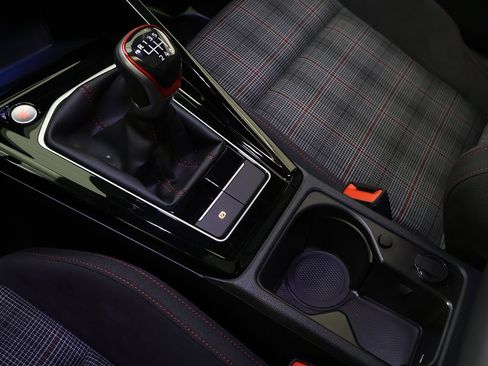 Used 2024 Volkswagen GTI SE image 56