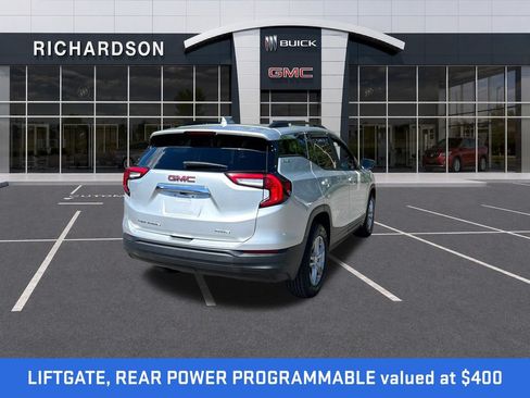 Used 2022 GMC Terrain SLE w/ Driver Convenience Package AWD/4WD image 5