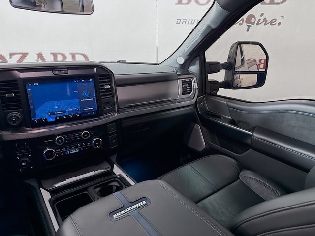 Used 2025 Ford F250 Platinum AWD/4WD image 29