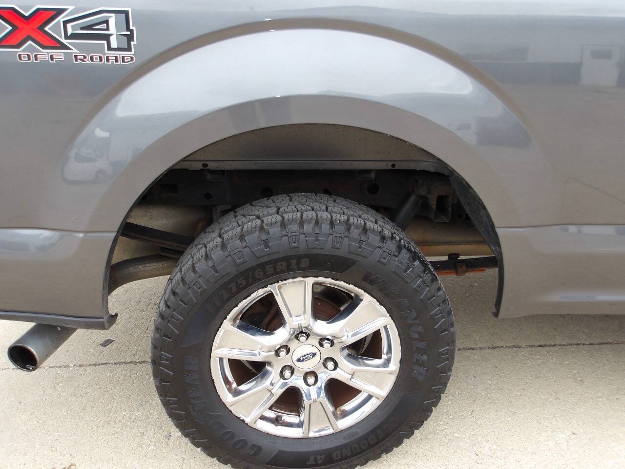 Used 2015 Ford F150 XLT w/ Equipment Group 302A Luxury AWD/4WD image 41
