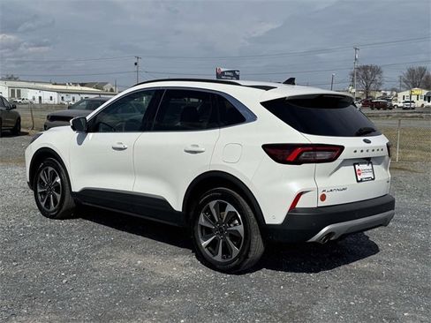 Used 2023 Ford Escape Platinum w/ Premium Technology Package image 25