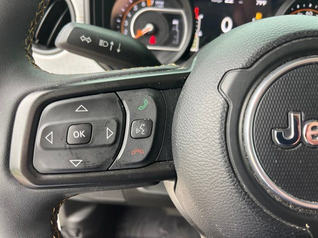 Used 2024 Jeep Gladiator Sport AWD/4WD image 16
