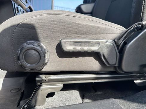 Used 2023 Jeep Gladiator Sport AWD/4WD image 14