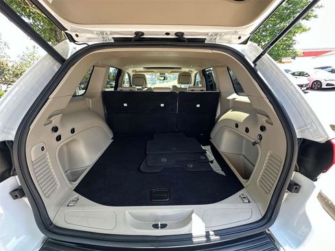 Used 2021 Jeep Grand Cherokee Limited image 30
