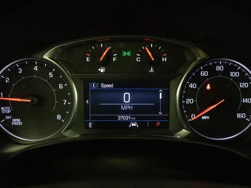 Used 2024 GMC Terrain SLE image 30