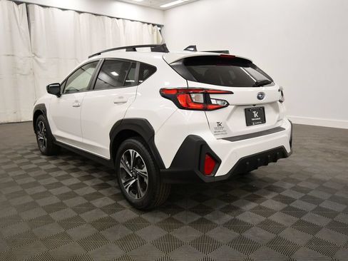 Used 2024 Subaru Crosstrek 2.0i Premium AWD/4WD image 5