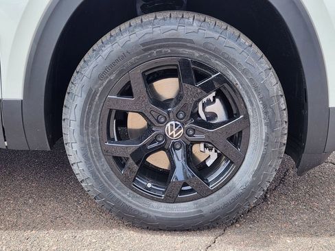 New 2026 Volkswagen Atlas Peak Edition AWD/4WD image 9