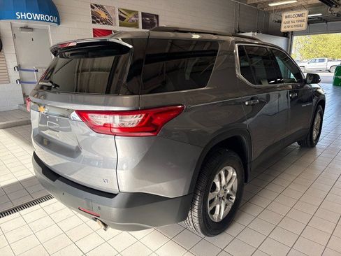 Used 2021 Chevrolet Traverse LT AWD/4WD image 3