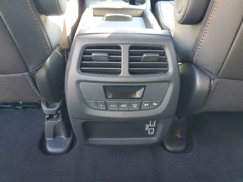 Used 2022 Honda Pilot TrailSport image 16