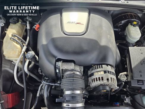 Used 2005 Chevrolet SSR w/ Preferred Equipment Group RWD image 31