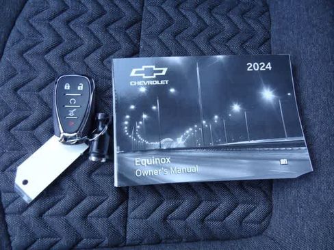 Used 2024 Chevrolet Equinox LT w/ LPO, Floor Liner Package FWD image 35