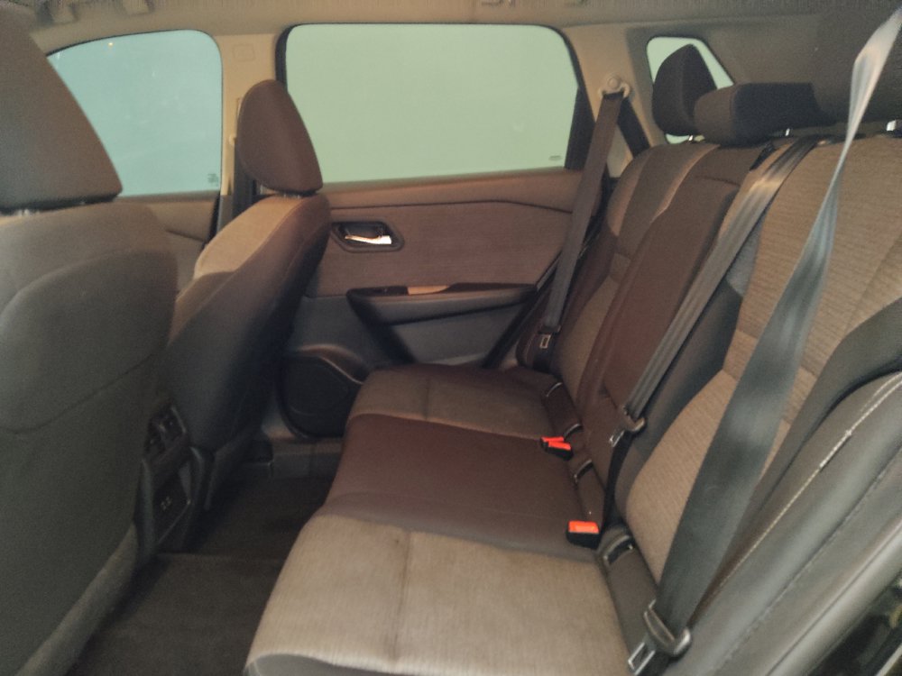 Used 2023 Nissan Rogue SV AWD/4WD image 18