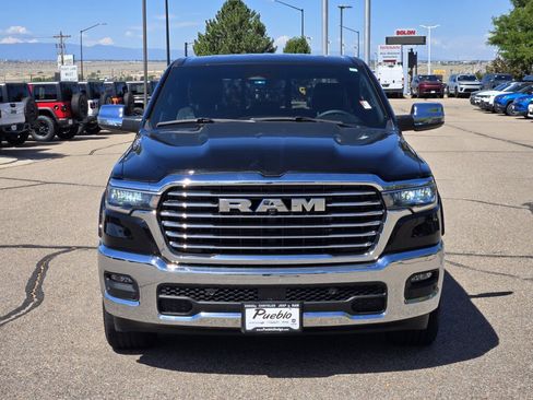 Used 2025 RAM 1500 Laramie AWD/4WD image 6