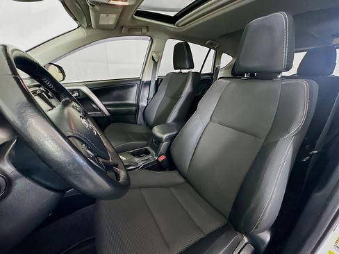 Used 2018 Toyota RAV4 XLE image 13