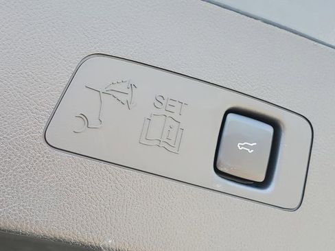 Certified 2024 Lincoln Corsair AWD w/ Equipment Group 101A image 29