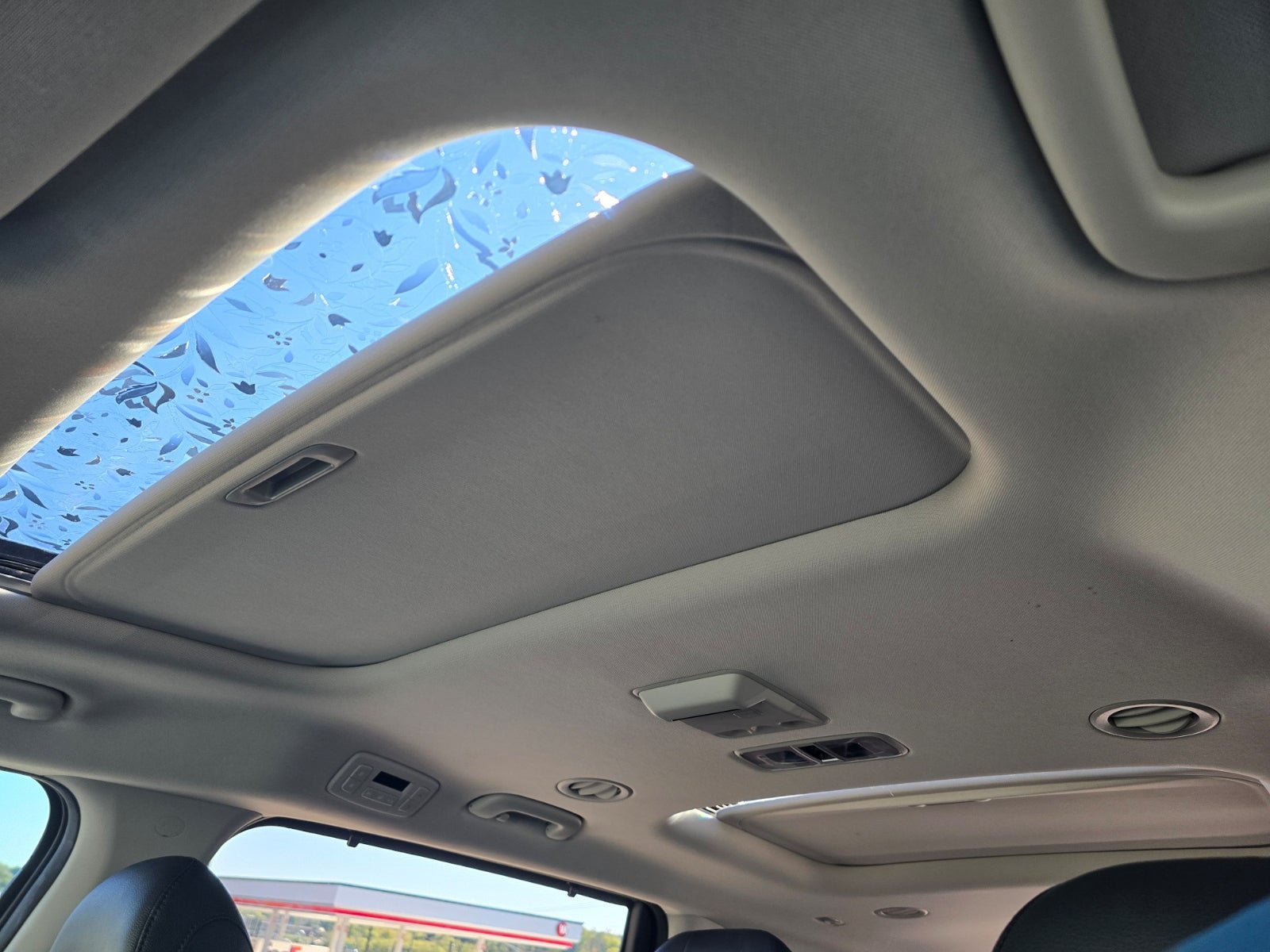 Used 2022 Kia Carnival SX Prestige FWD image 22