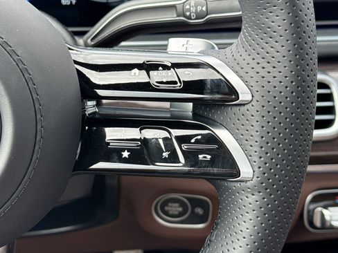 New 2025 Mercedes-Benz GLS 450 4MATIC image 28