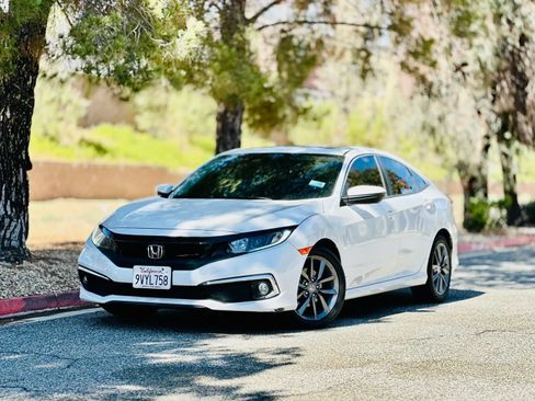 Used 2020 Honda Civic EX image 1