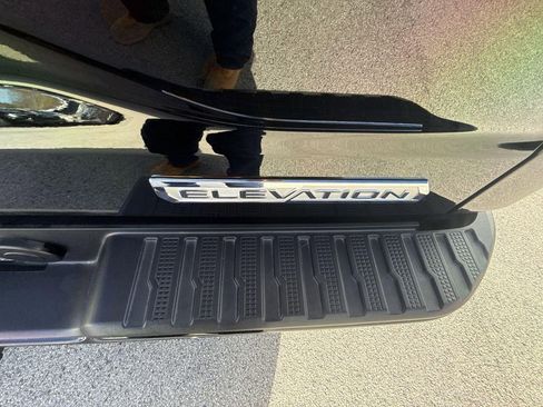 Used 2024 GMC Sierra 1500 Elevation image 30