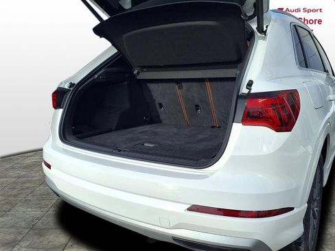 Used 2021 Audi Q3 2.0T Premium w/ 19" Wheel Package image 9