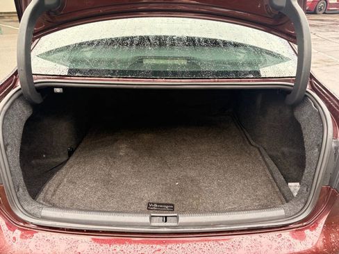 Used 2014 Volkswagen Passat 1.8T SE image 16